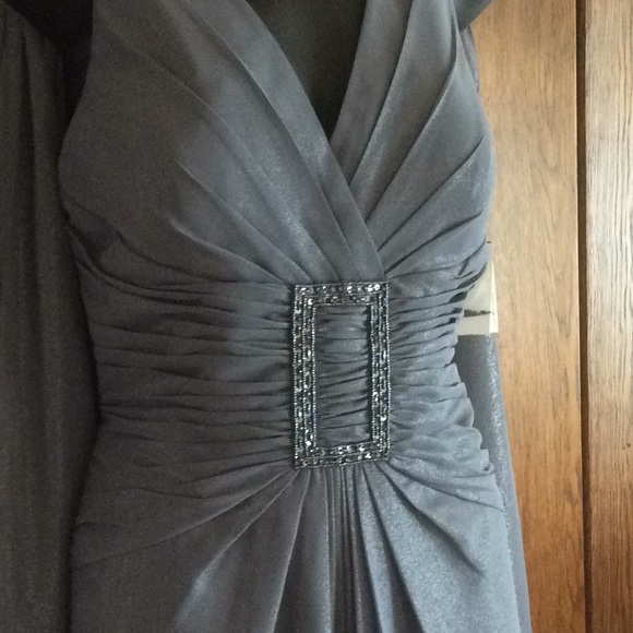 NWT Gown from David’s Bridal - Picture 6 of 8